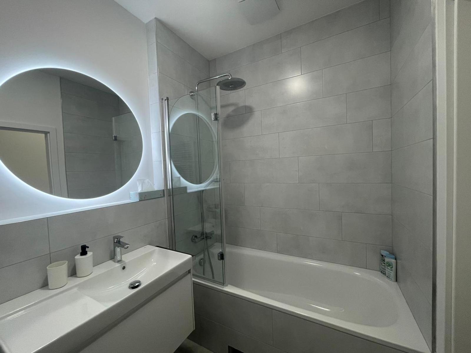 Sag New Complex In The Heart Of The Old Town Free Parking Free Wi-Fi Apartment Bratislava Ngoại thất bức ảnh